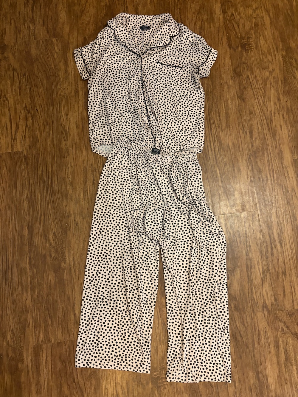 Kate Spade Medium Polka Dot Pajama Set